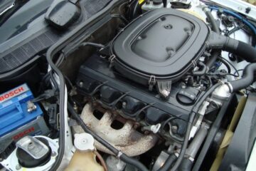 Mercedes-Benz M102 E23/V23 2,3 liters motor