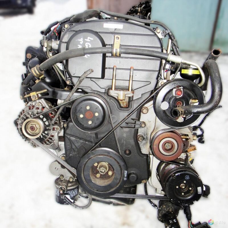 Mitsubishi 4G64 2.4-motor