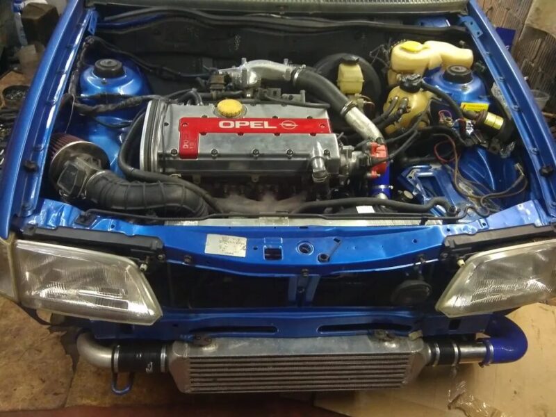 Opel C20XE og C20LET 2.0-motorer