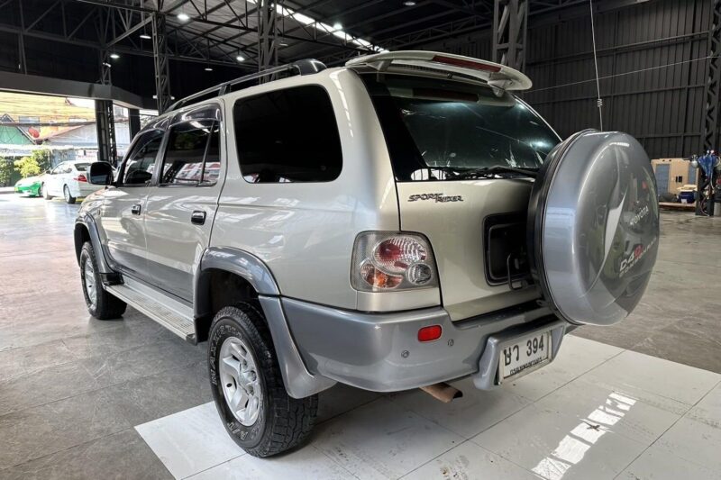 Historien til den legendariske Toyota Hilux pickupen